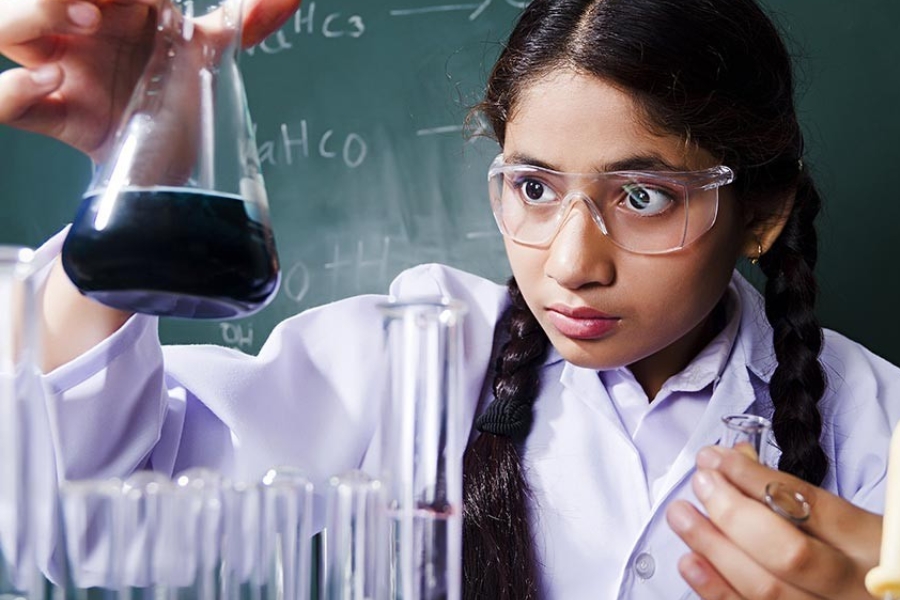 Best School in Madhapur for IIT-JEE and NEET Foundation Courses (Classes 6 to 10)