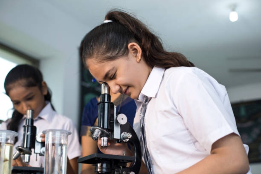 Best IIT-JEE and NEET Foundation School in Madhapur